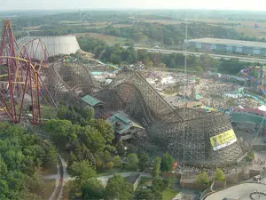 How Busy is Six Flags Today
